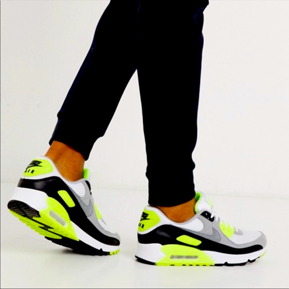 ‼️WOMENS AIR MAX 90 SOLD OUT COLOR ‼️
